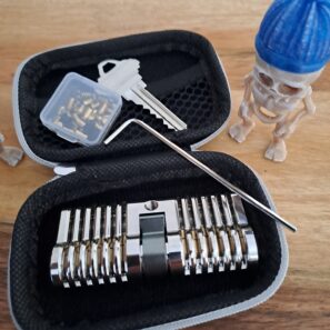 Pin Tumbler Cutaway Training Lock