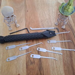 'Marrow' Handle, 140mm hollow multi-tool handle — Bare Bones Lock Picking